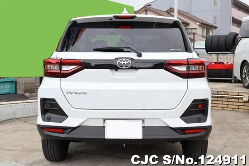 Toyota Raize in White for Sale Image 5