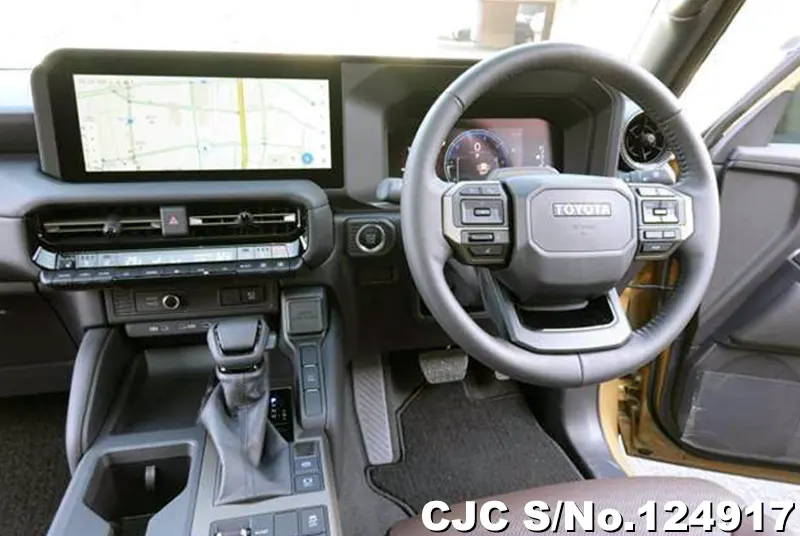 Toyota Land Cruiser 250 in Sand x Light Gray for Sale Image 14