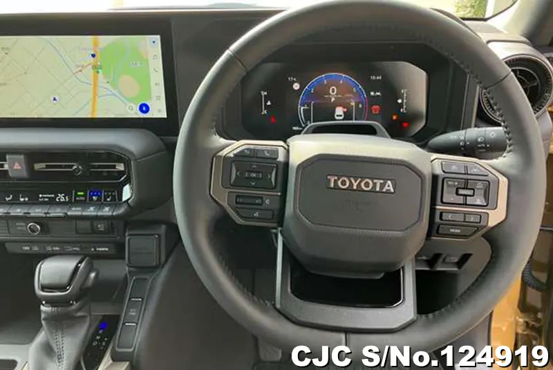 Toyota Land Cruiser 250 in Sand x Light Gray for Sale Image 11