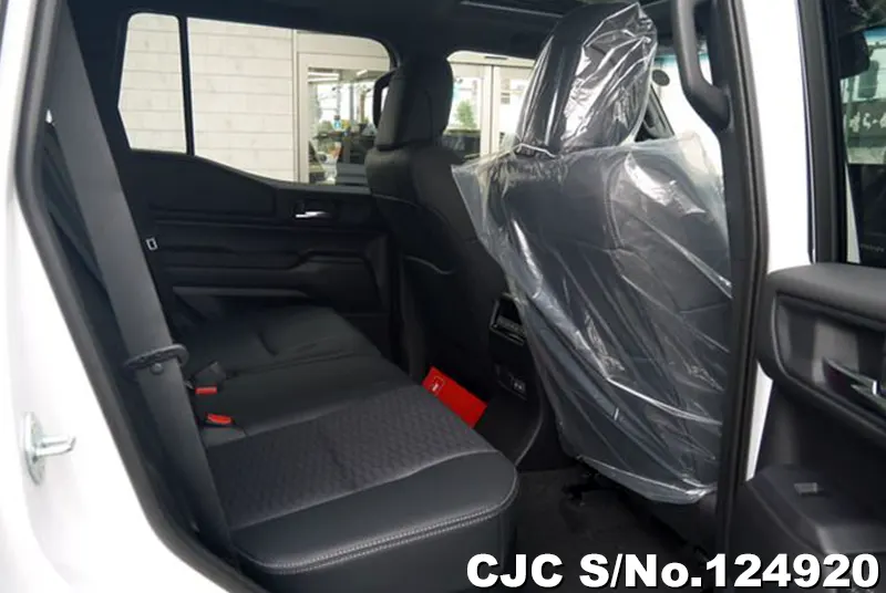 Toyota Land Cruiser 250 in White for Sale Image 5