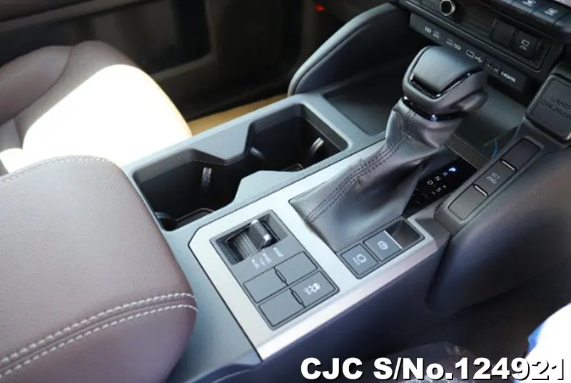 Toyota Land Cruiser 250 in Black for Sale Image 9