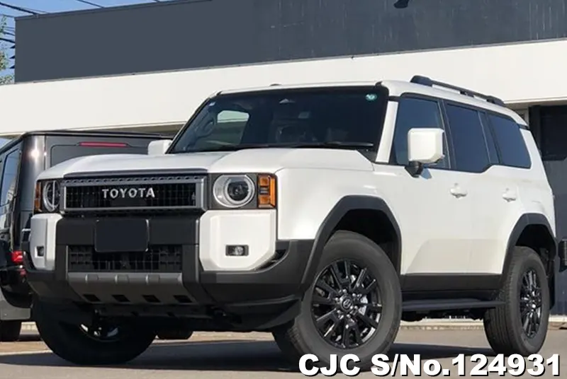 Toyota Land Cruiser 250 in White for Sale Image 3