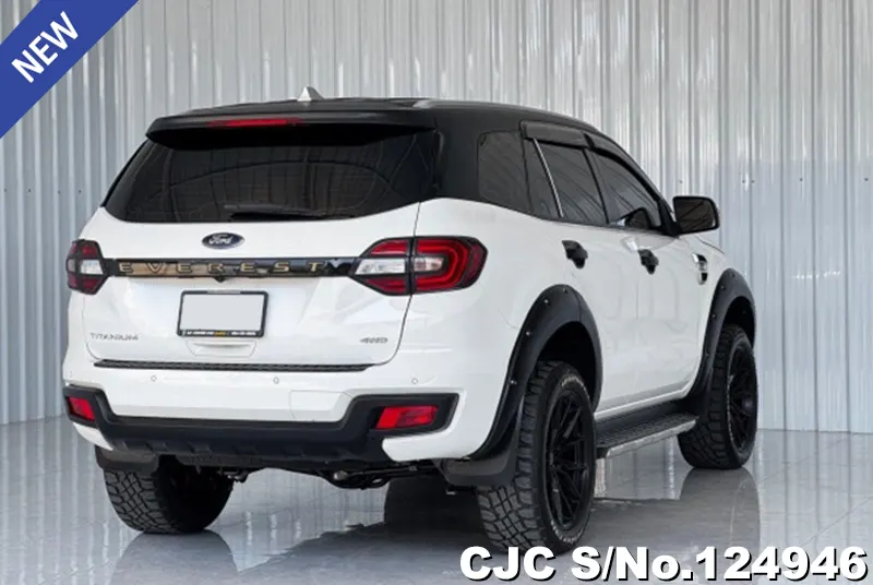 Ford Everest in White for Sale Image 1