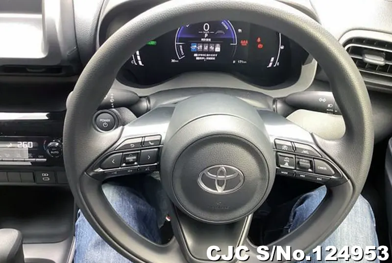 Toyota Yaris Cross in Blue for Sale Image 1