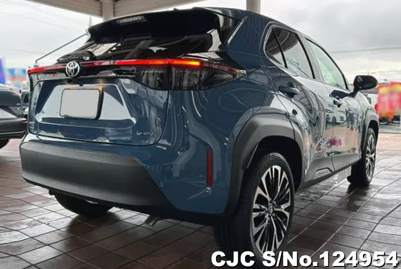 Toyota Yaris Cross in Blue for Sale Image 2