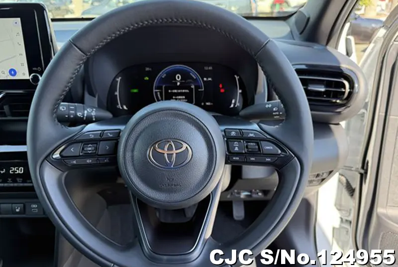 Toyota Yaris Cross in Pearl for Sale Image 11
