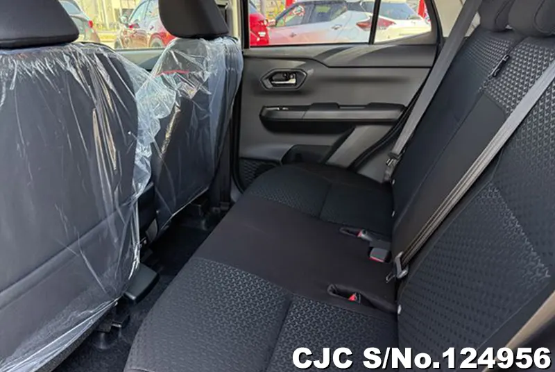 Toyota Raize in Black for Sale Image 11