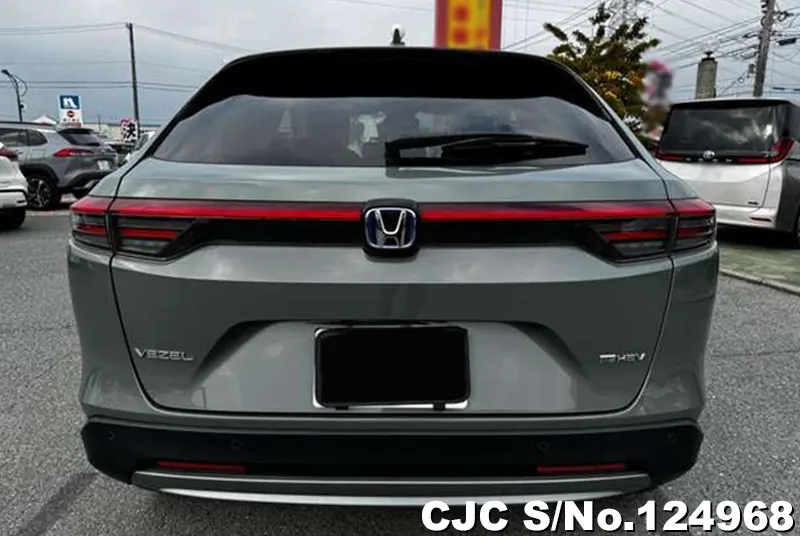 Honda Vezel in Gray for Sale Image 5