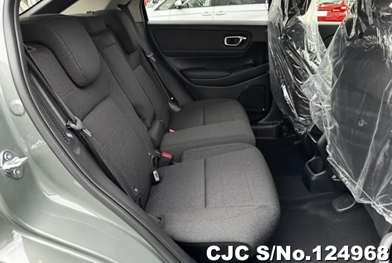 Honda Vezel in Gray for Sale Image 12