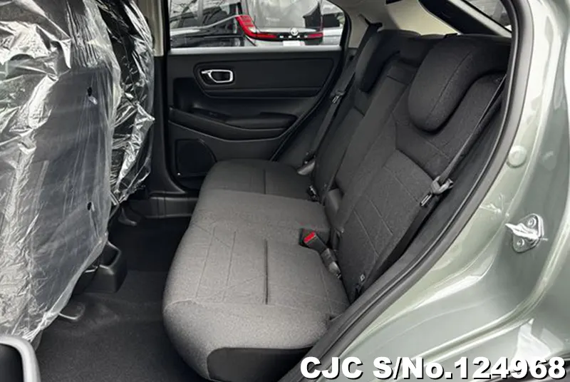 Honda Vezel in Gray for Sale Image 13