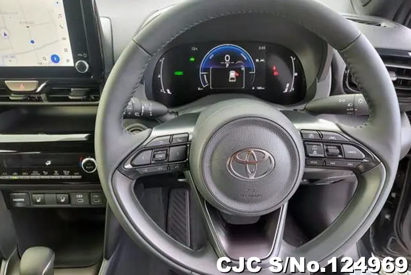Toyota Yaris Cross in Black for Sale Image 13