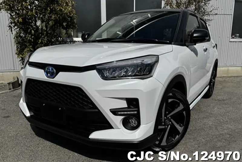 Toyota Raize in White for Sale Image 2
