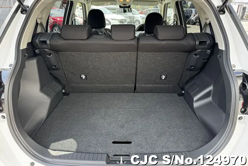 Toyota Raize in White for Sale Image 6