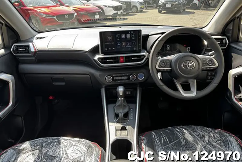 Toyota Raize in White for Sale Image 7