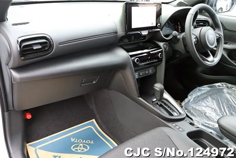 Toyota Yaris Cross in Pearl for Sale Image 8