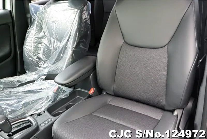 Toyota Yaris Cross in Pearl for Sale Image 10