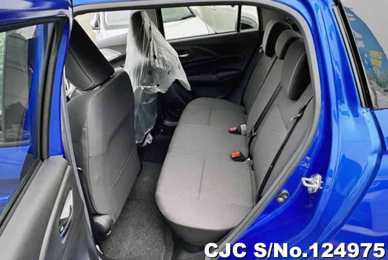 Suzuki Swift in Blue for Sale Image 7