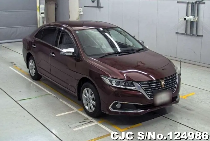 Toyota / Premio 2017