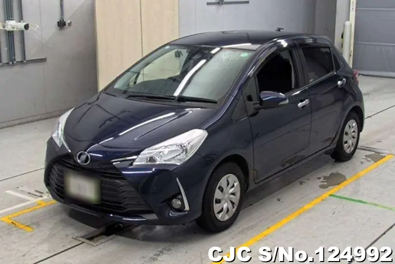 Toyota Vitz in Blue for Sale Image 3