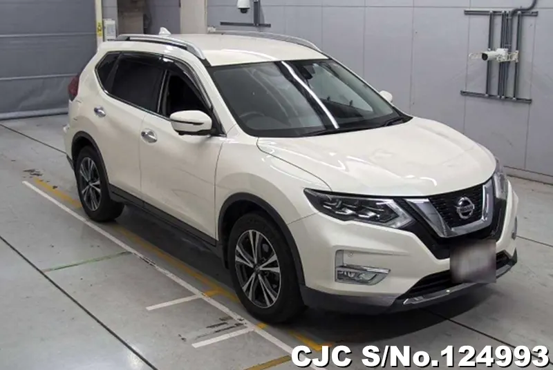 Nissan / X-Trail 2018