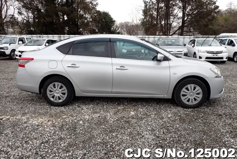 Nissan Sylphy in Silver for Sale Image 4