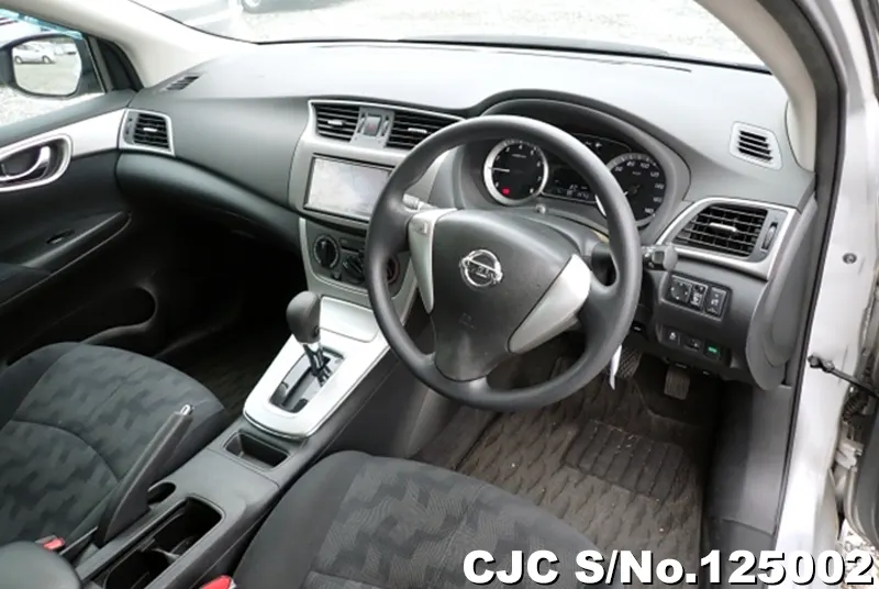 Nissan Sylphy in Silver for Sale Image 6