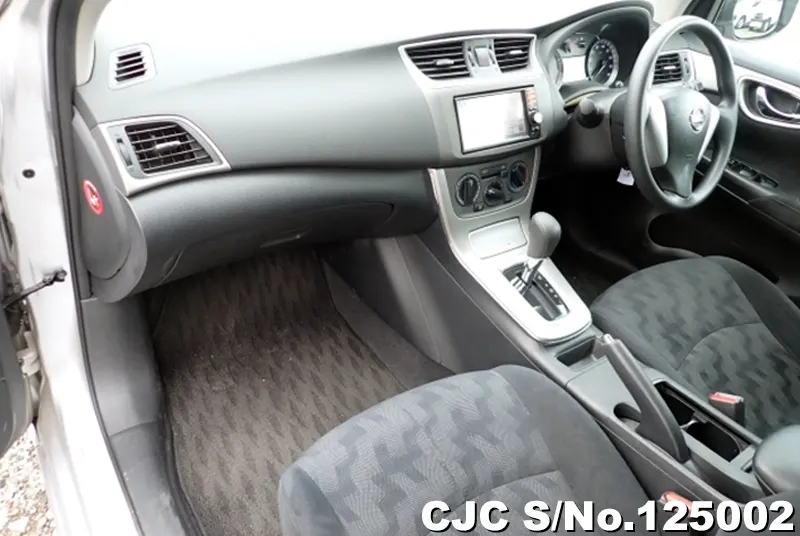 Nissan Sylphy in Silver for Sale Image 7