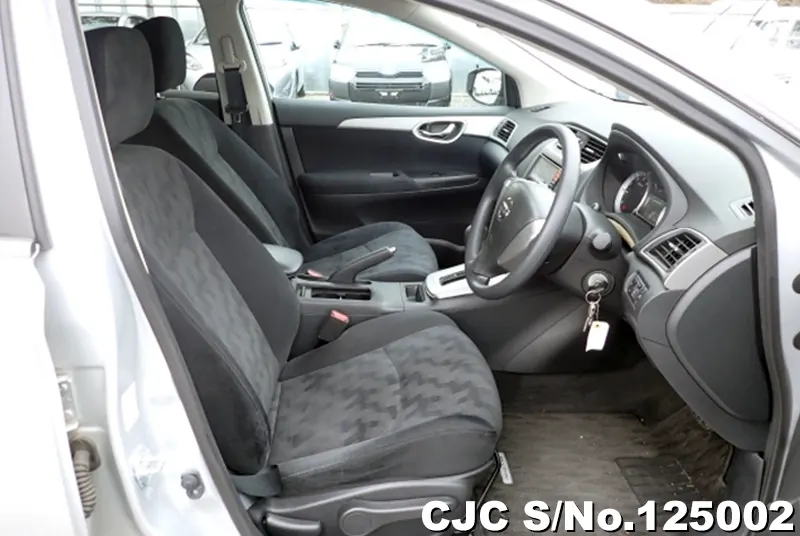 Nissan Sylphy in Silver for Sale Image 8