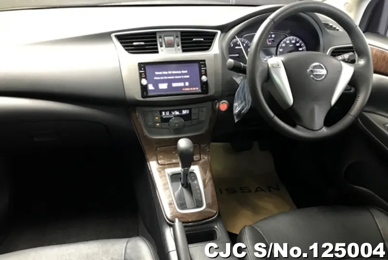 Nissan Sylphy in White for Sale Image 4