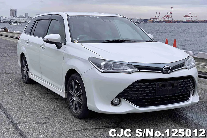 Toyota / Corolla Fielder 2016