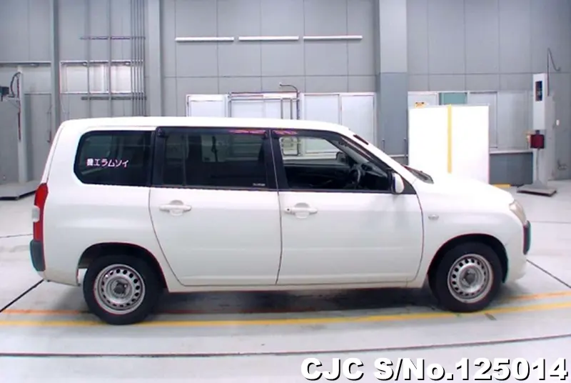 Toyota Probox in White for Sale Image 3