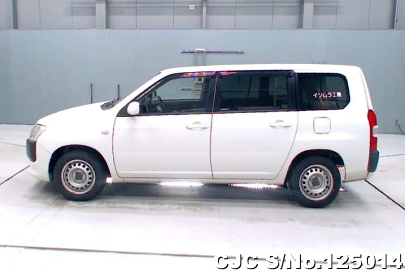 Toyota Probox in White for Sale Image 4