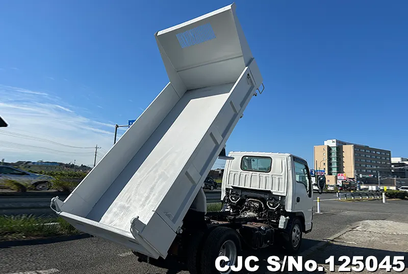 2006 Isuzu / Elf Stock No. 125045