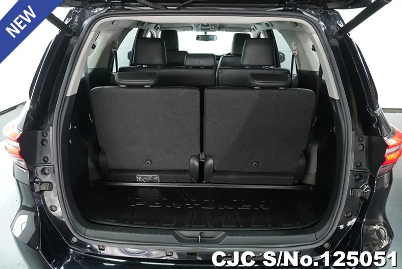 Toyota Fortuner in Black for Sale Image 6