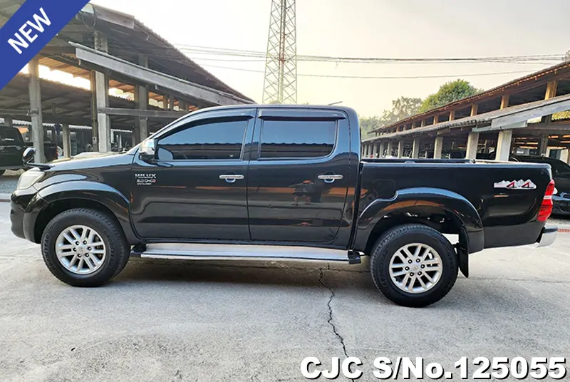 Toyota Hilux in Black for Sale Image 5