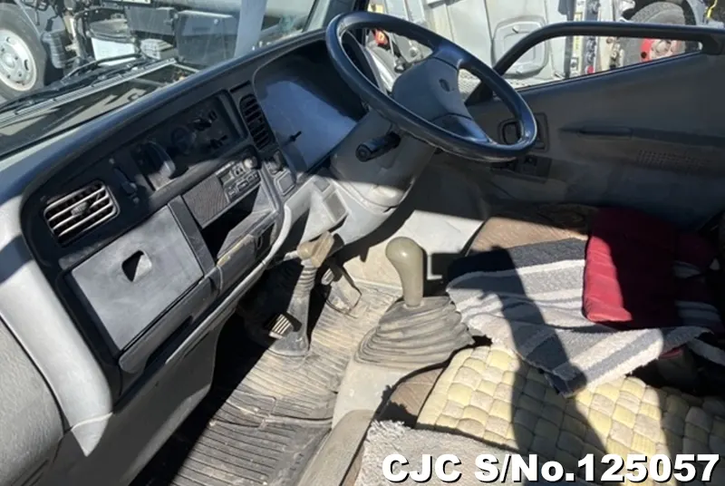 1996 Mitsubishi / Canter Stock No. 125057