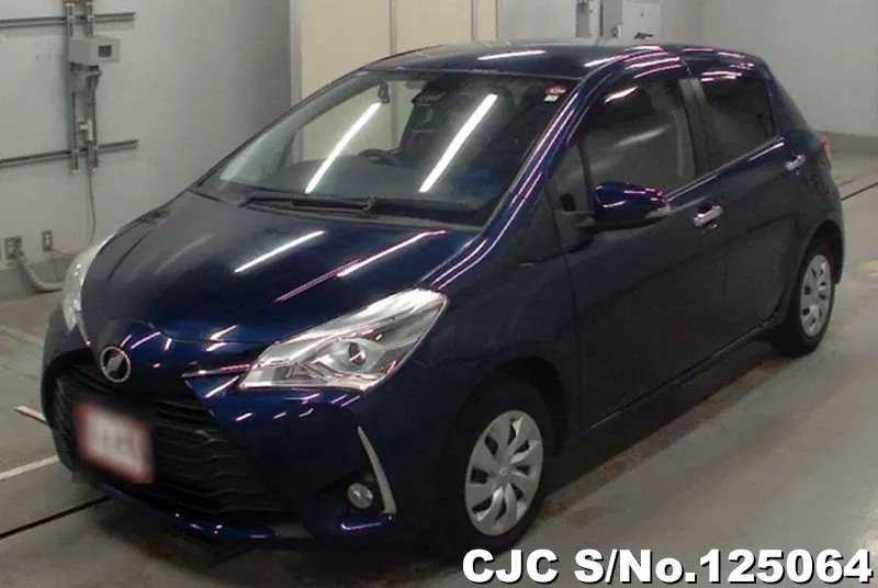 Toyota Vitz in Blue for Sale Image 3