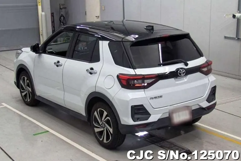 Toyota Raize in White for Sale Image 1