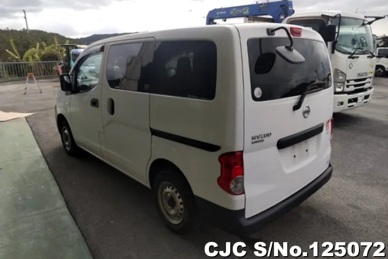 Nissan NV200 in White for Sale Image 1