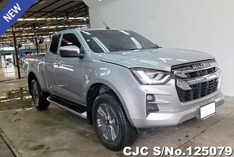 Isuzu D-Max in Silver for Sale Image 0