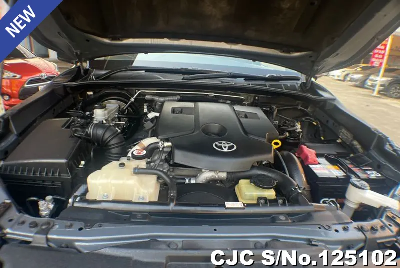 Toyota Hilux in Gray for Sale Image 11