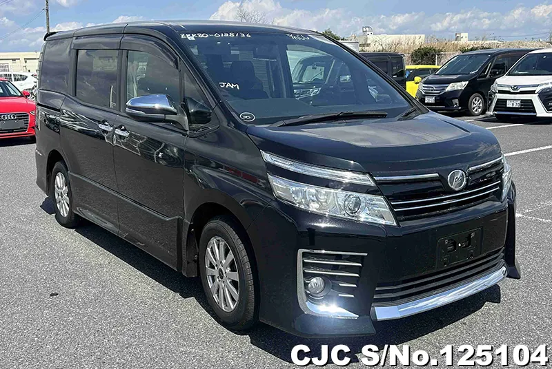 Toyota / Voxy 2015