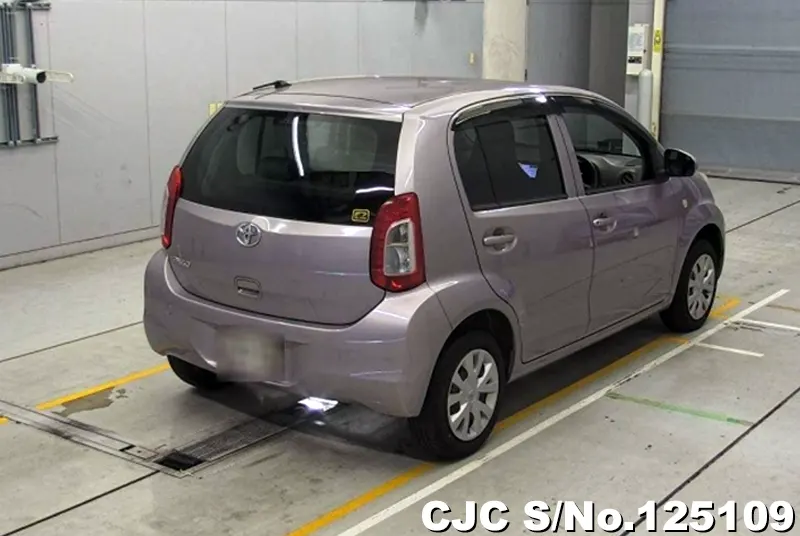 Toyota Passo in Purple for Sale Image 2