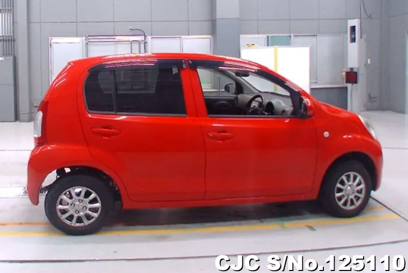 Toyota Passo in Red for Sale Image 4