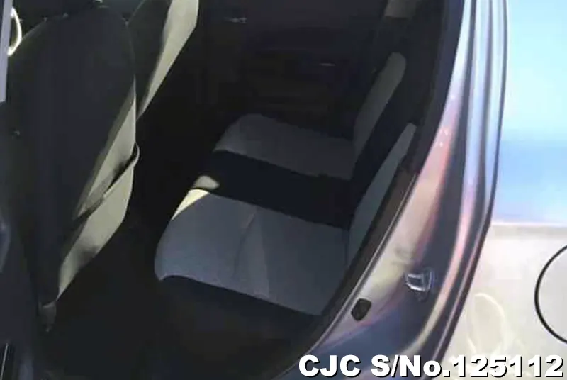 Mitsubishi Mirage in Silver for Sale Image 9