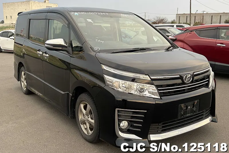 Toyota / Voxy 2015