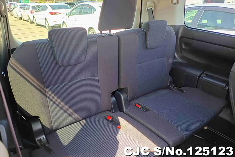 2016 Toyota / Noah Stock No. 125123