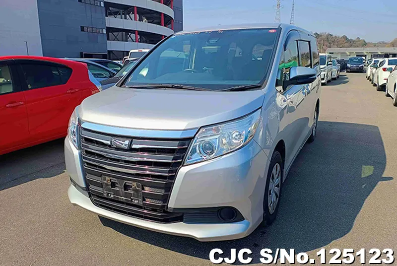 2016 Toyota / Noah Stock No. 125123