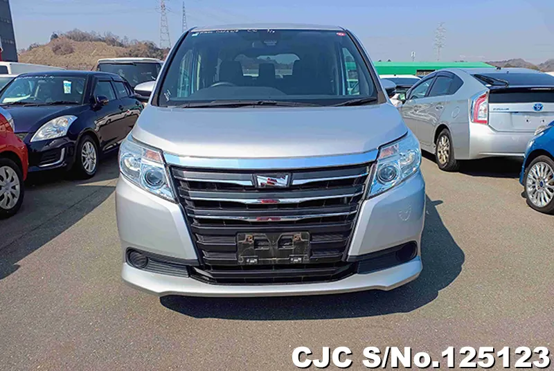 2016 Toyota / Noah Stock No. 125123