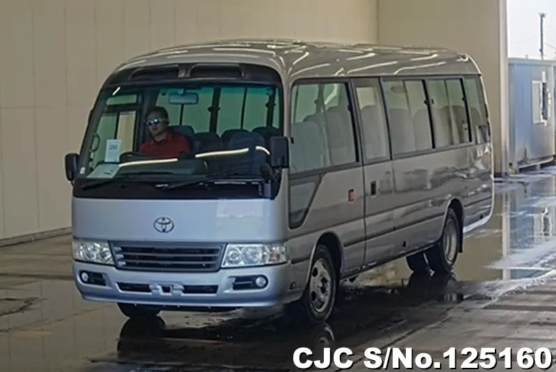 Toyota / Coaster 2010